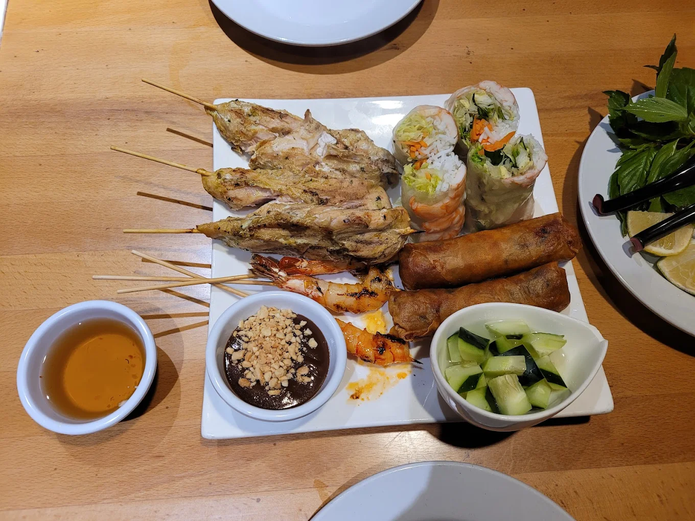 Pho Ngon Vietnamese restaurant in Norristown PA on Germantown Pike - exterior and signage